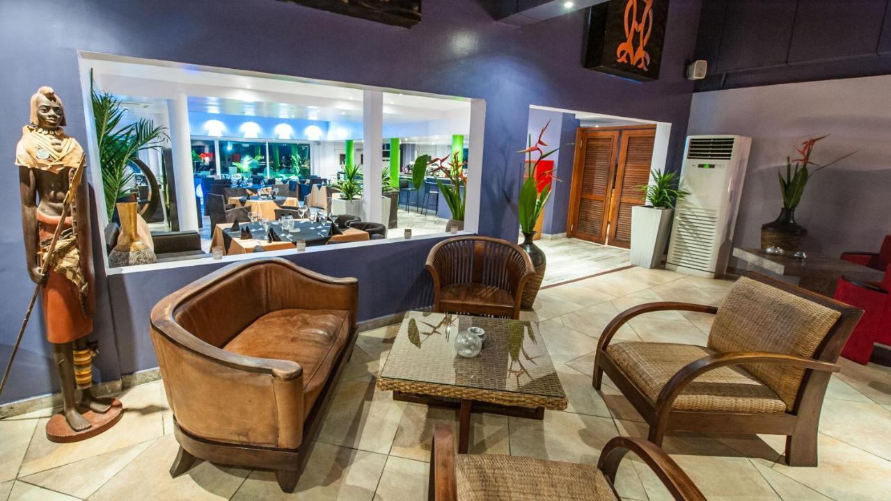 Residence Hoteliere Du Phare Libreville Esterno foto