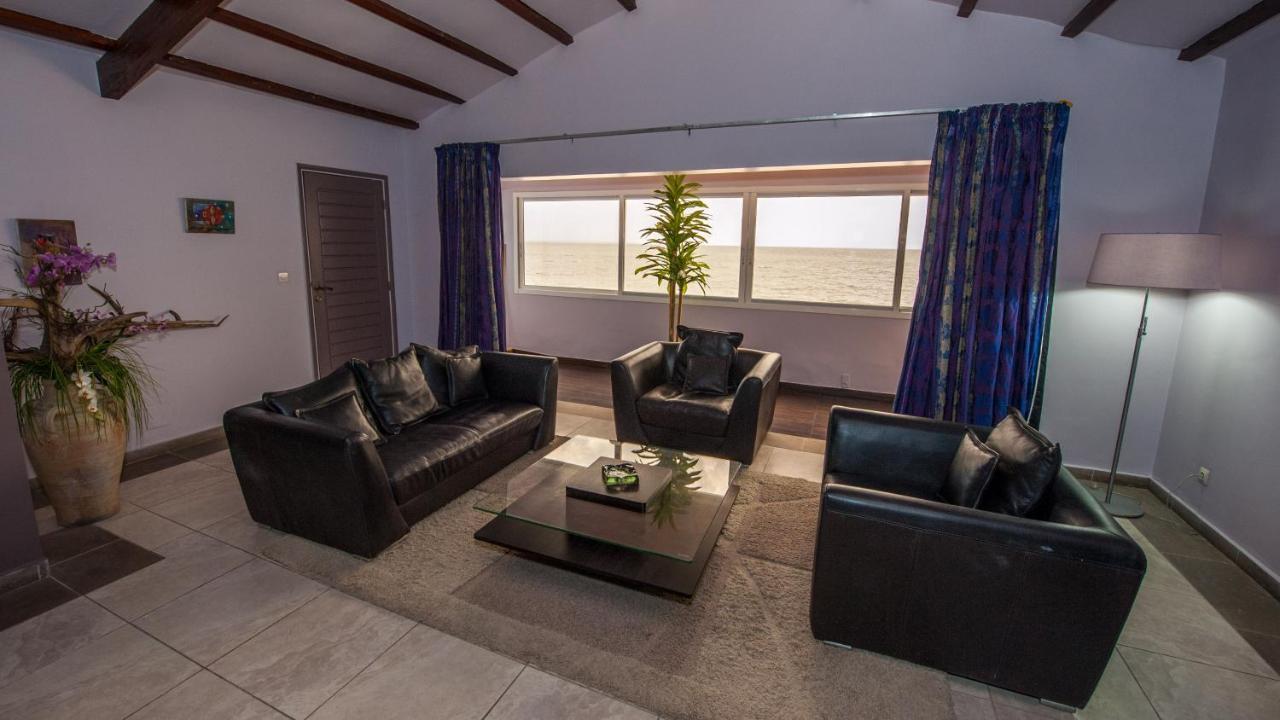 Residence Hoteliere Du Phare Libreville Esterno foto