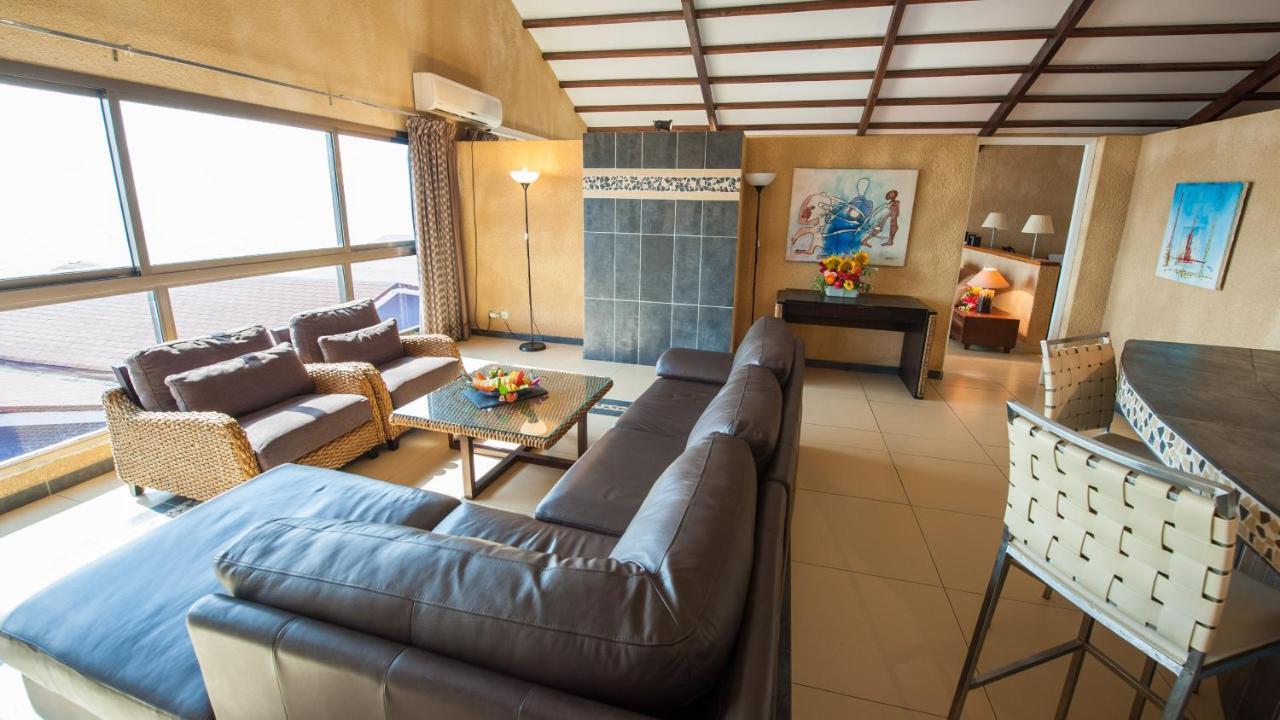 Residence Hoteliere Du Phare Libreville Esterno foto